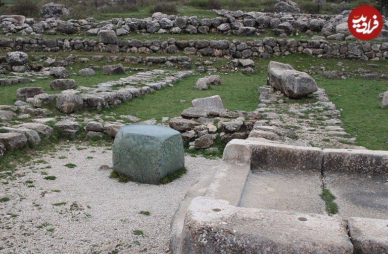 1024px-Green_Stone_Hattusa