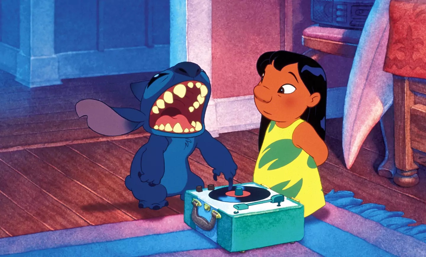 Lilo-Stitch-2002_11zon