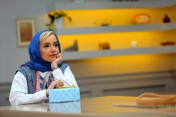 بیوگرافی و عکس‌های شخصی نازنین بیاتی/ تصاویر
