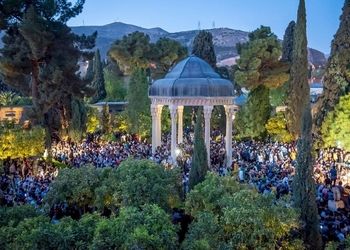 فال حافظ ۱۵ اسفند ماه ۱۴۰۳/ عیسی دمی کجاست که احیای ما کند
