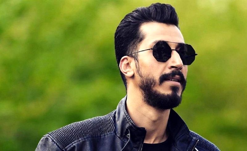 استایل متفاوت و رسمی بهتاشِ سریال پایتخت در یک مراسم/ عکس