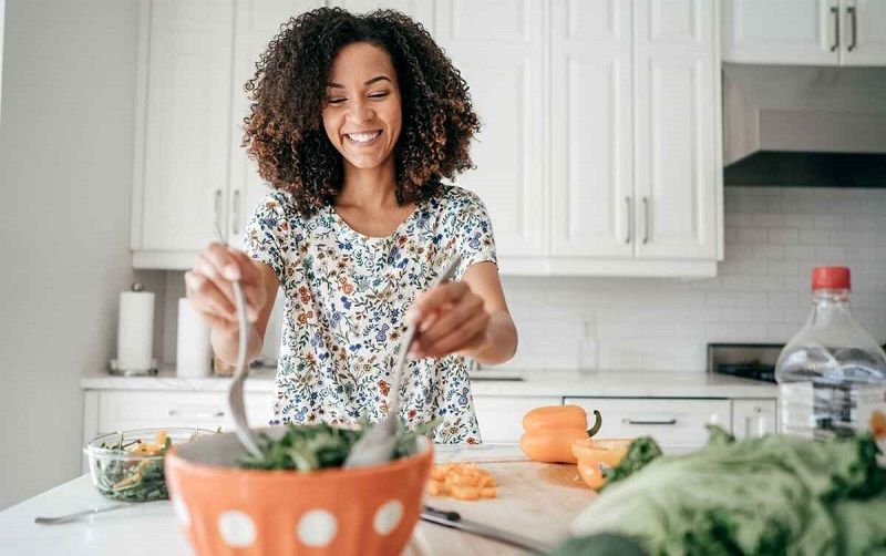 چند ماده غذایی موثر برای از بین بردن چربی‌ها شکم