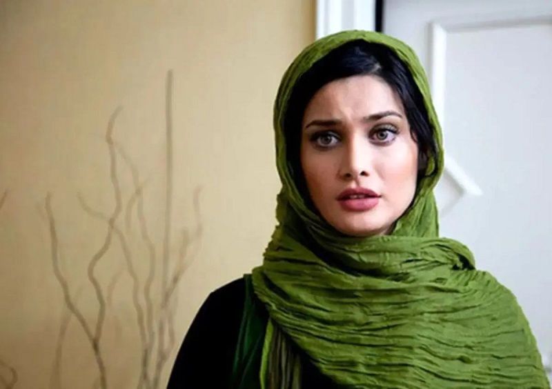 عکس تازه تینا آخوندتبار کنار دریا پربازدید شد