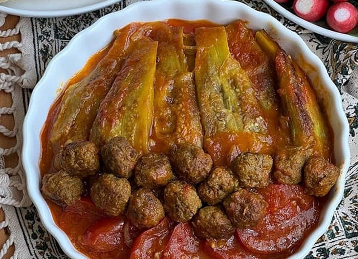 طرز تهیۀ «مشته بادمجان»؛ یک غذای اصیل شیرازی