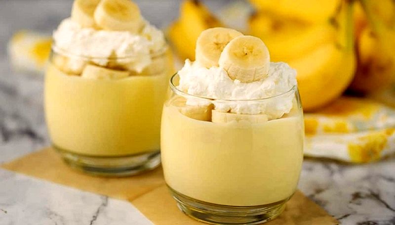 طرز تهیه یک دسر راحت با موز و ژله برای شب یلدا