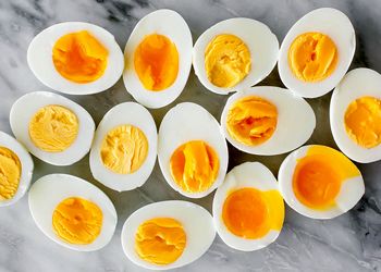 زرده تخم مرغ؛ ویژگی‌های شگفت‌انگیز که نمی‌دانستید
