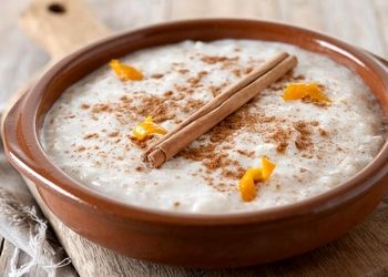 طرز تهیه فرنی سیب؛ فرنی خوشمزه برای افطار